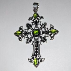 Peridot Gemstone 925 Sterling Silver Cross Handmade Pendant Necklace